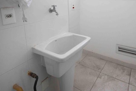 Apartamento para alugar com 57m², 2 quartos e 1 vagaÁrea de Serviço