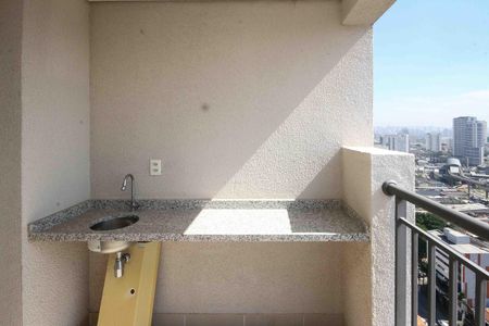 Apartamento para alugar com 58m², 2 quartos e 1 vagaVaranda