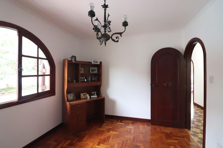 Casa para alugar com 670m², 5 quartos e 6 vagasQuarto 3