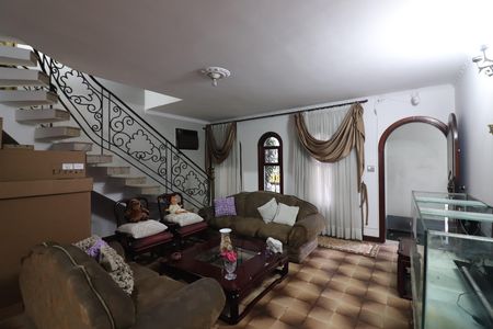 Casa para alugar com 670m², 5 quartos e 6 vagasSala 