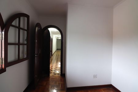 Casa para alugar com 670m², 5 quartos e 6 vagasQuarto 6