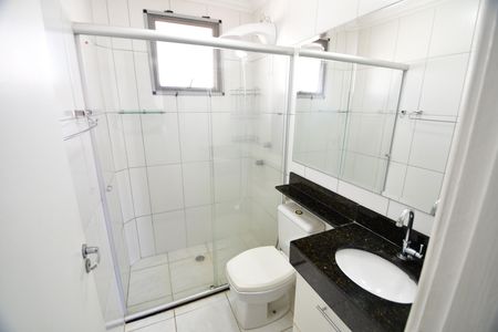 Casa de condomínio à venda com 101m², 3 quartos e 2 vagasBanheiro Suíte