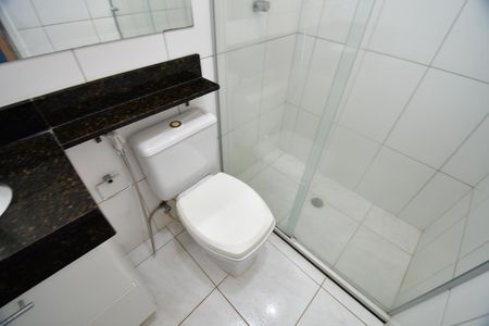 Casa de condomínio à venda com 101m², 3 quartos e 2 vagasBanheiro Social