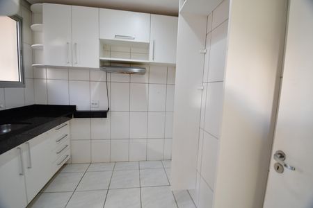 Casa de condomínio à venda com 101m², 3 quartos e 2 vagasCozinha