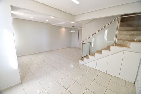Sala de casa de condomínio à venda com 3 quartos, 101m² em Fazenda Santa Cândida, Campinas