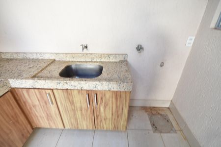 Casa de condomínio à venda com 101m², 3 quartos e 2 vagasÁrea de Serviço