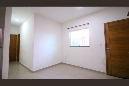 Apartamento para alugar com 42m², 2 quartos e sem vaga