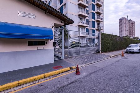 Apartamento para alugar com 64m², 2 quartos e 1 vaga Apartamento para alugar com 64m², 2 quartos e 1 vagaFachada