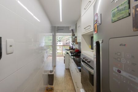 Apartamento à venda com 85m², 3 quartos e 2 vagasCozinha e Área de Serviço