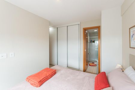 Apartamento à venda com 85m², 3 quartos e 2 vagasSuíte