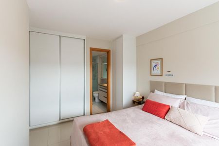 Apartamento à venda com 85m², 3 quartos e 2 vagasSuíte