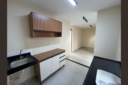 Cozinha de apartamento à venda com 2 quartos, 51m² em Jardim nova ambolição, Campinas