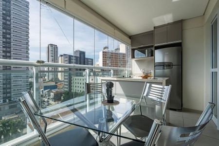 Varanda de kitnet/studio à venda com 1 quarto, 32m² em Pinheiros, São Paulo