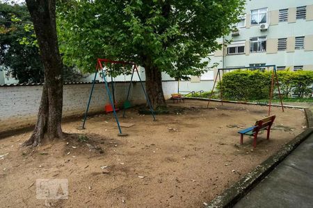 Apartamento para alugar com 75m², 2 quartos e 1 vaga Apartamento para alugar com 75m², 2 quartos e 1 vagaPlayground