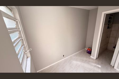 Apartamento para alugar com 75m², 2 quartos e 1 vaga Apartamento para alugar com 75m², 2 quartos e 1 vagaQuarto