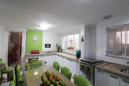 Apartamento à venda com 192m², 3 quartos e 2 vagasCozinha 