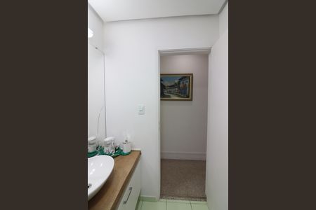 Apartamento à venda com 192m², 3 quartos e 2 vagasBanheiro Social