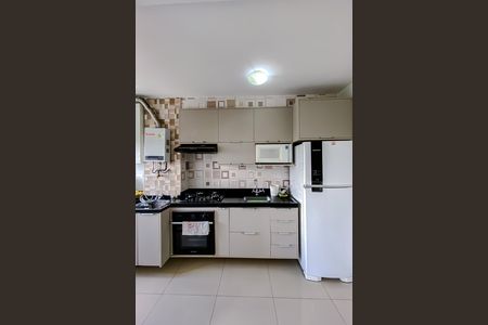 Apartamento para alugar com 44m², 2 quartos e sem vaga Apartamento para alugar com 44m², 2 quartos e sem vagaCozinha e Área de Serviço