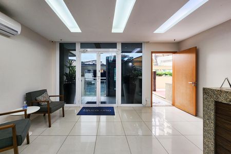 Apartamento à venda com 143m², 3 quartos e 2 vagas Apartamento à venda com 143m², 3 quartos e 2 vagasÁrea Comum