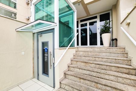Apartamento à venda com 143m², 3 quartos e 2 vagas Apartamento à venda com 143m², 3 quartos e 2 vagasÁrea Comum