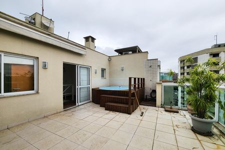 Apartamento à venda com 143m², 3 quartos e 2 vagas Apartamento à venda com 143m², 3 quartos e 2 vagasÁrea de Externa