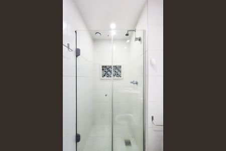 Apartamento à venda com 143m², 3 quartos e 2 vagas Apartamento à venda com 143m², 3 quartos e 2 vagasBanheiro da Suíte 1
