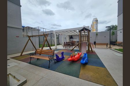Apartamento para alugar com 31m², 2 quartos e sem vagaÁrea comum - Playground