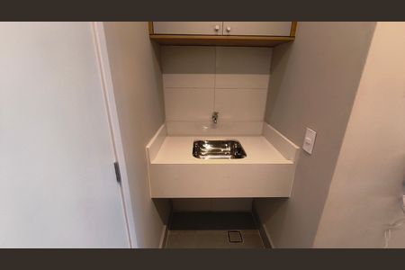 Studio à venda com 28m², 1 quarto e sem vaga Studio à venda com 28m², 1 quarto e sem vagaÁrea de Serviço