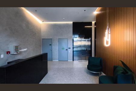 Studio à venda com 28m², 1 quarto e sem vaga Studio à venda com 28m², 1 quarto e sem vagaHall
