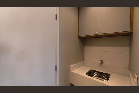 Studio à venda com 28m², 1 quarto e sem vaga Studio à venda com 28m², 1 quarto e sem vagaÁrea de Serviço