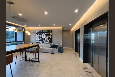 Studio à venda com 28m², 1 quarto e sem vaga Studio à venda com 28m², 1 quarto e sem vagaLiving