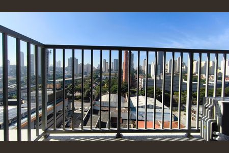 Studio à venda com 28m², 1 quarto e sem vaga Studio à venda com 28m², 1 quarto e sem vagaVaranda