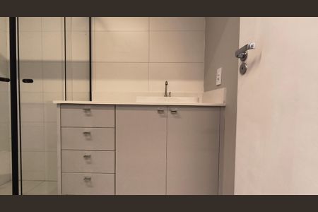 Banheiro de kitnet/studio à venda com 1 quarto, 28m² em Jardim Aurelia, São Paulo