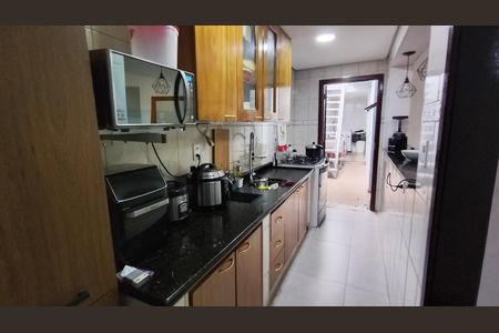 Casa para alugar com 131m², 4 quartos e 1 vaga Casa para alugar com 131m², 4 quartos e 1 vagaCozinha