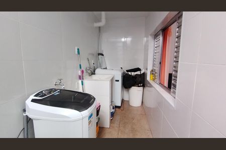 Casa para alugar com 131m², 4 quartos e 1 vaga Casa para alugar com 131m², 4 quartos e 1 vagaÁrea de serviço