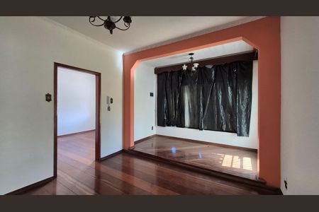 Sala de casa para alugar com 3 quartos, 162m² em Vila Valparaíso, Santo André