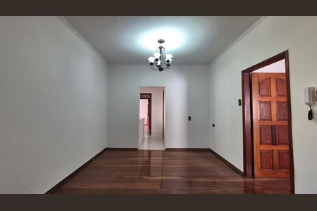 Sala de casa para alugar com 3 quartos, 162m² em Vila Valparaíso, Santo André