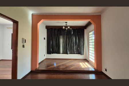 Sala de casa para alugar com 3 quartos, 162m² em Vila Valparaíso, Santo André