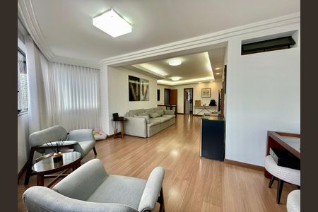 Apartamento à venda com 167m², 4 quartos e 3 vagas