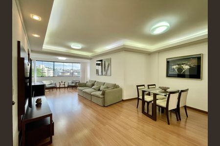 Apartamento à venda com 167m², 4 quartos e 3 vagas