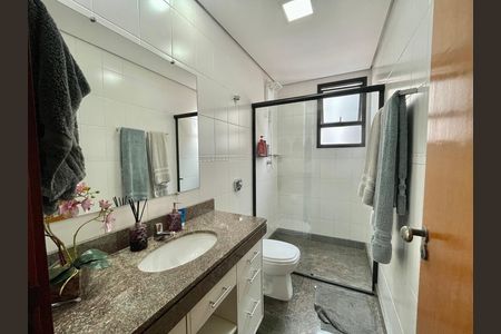 Apartamento à venda com 167m², 4 quartos e 3 vagas