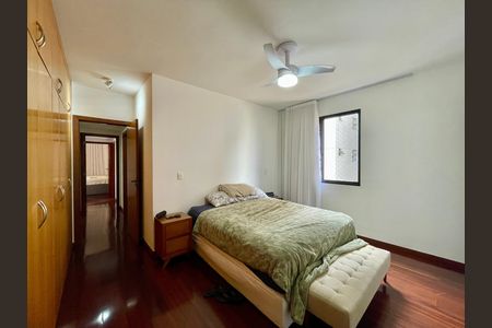 Apartamento à venda com 167m², 4 quartos e 3 vagas