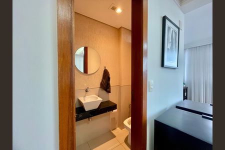 Apartamento à venda com 167m², 4 quartos e 3 vagas