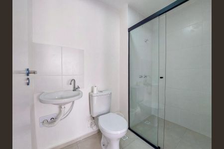 Banheiro de apartamento à venda com 1 quarto, 42m² em Várzea de Baixo, São Paulo