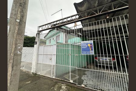 Casa à venda com 323m², 3 quartos e 10 vagas Casa à venda com 323m², 3 quartos e 10 vagasFachada