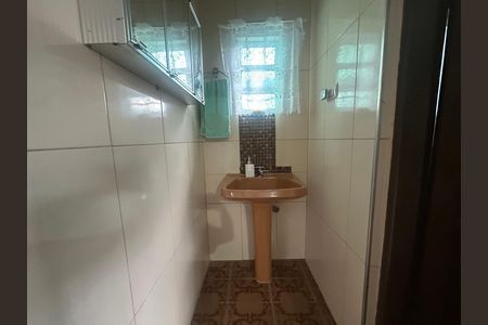 Casa à venda com 323m², 3 quartos e 10 vagas Casa à venda com 323m², 3 quartos e 10 vagasBanheiro Social