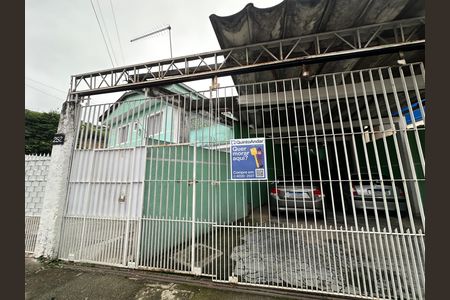 Casa à venda com 323m², 3 quartos e 10 vagas Casa à venda com 323m², 3 quartos e 10 vagasFachada
