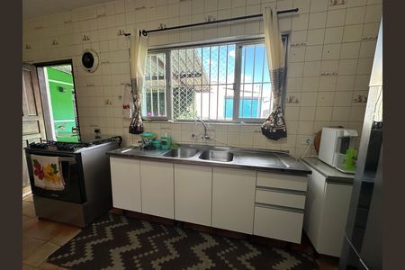 Casa à venda com 323m², 3 quartos e 10 vagas Casa à venda com 323m², 3 quartos e 10 vagasCozinha