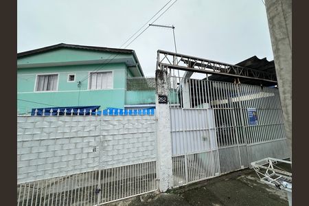 Casa à venda com 323m², 3 quartos e 10 vagas Casa à venda com 323m², 3 quartos e 10 vagasFachada