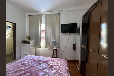 Casa à venda com 323m², 3 quartos e 10 vagas Casa à venda com 323m², 3 quartos e 10 vagasSuíte